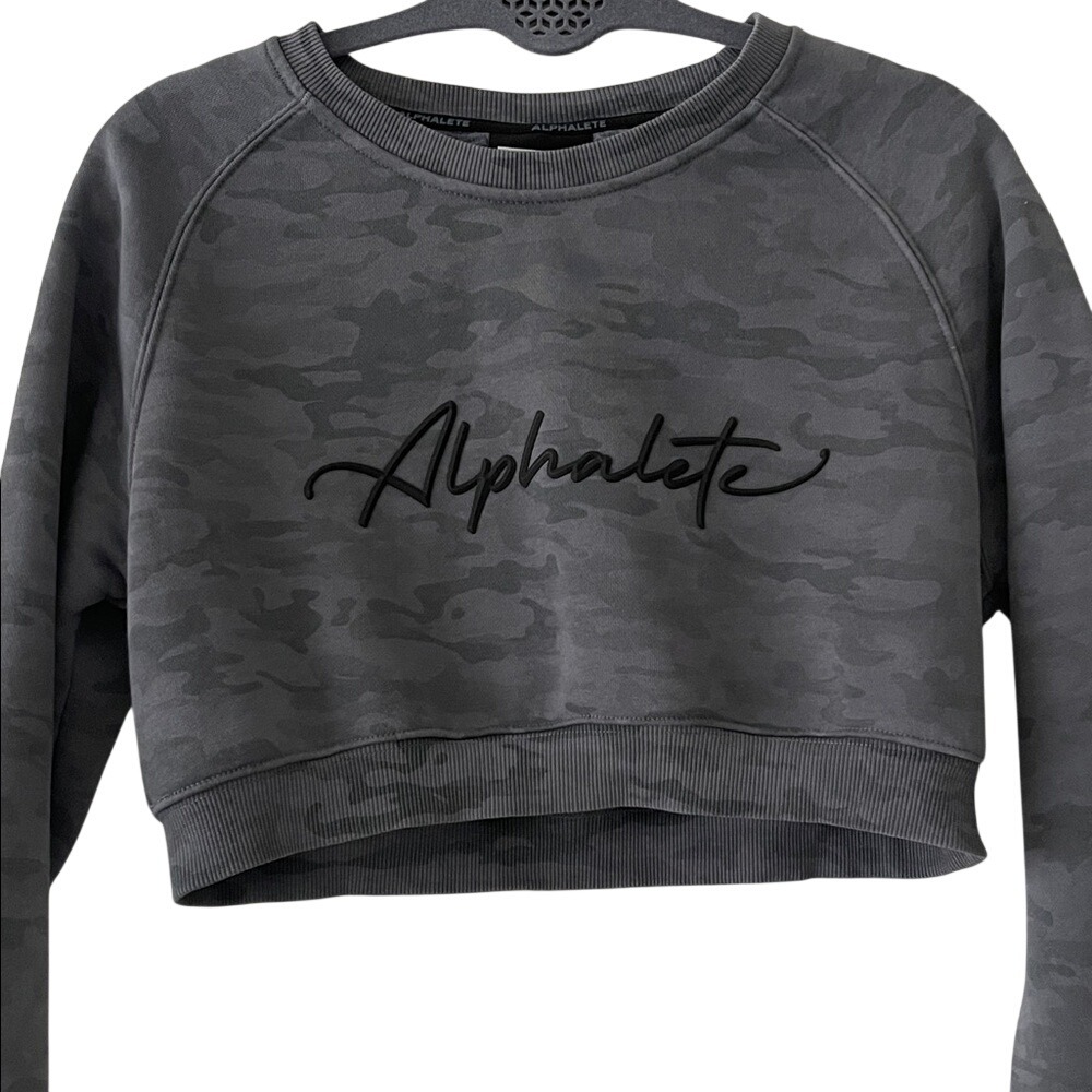 Alphalete Women's Black Gray Camo Cropped‎ Sweatshirt XS